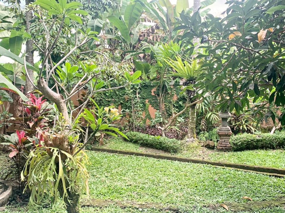 Indraprastha 2 Bungalow Ubud Esterno foto