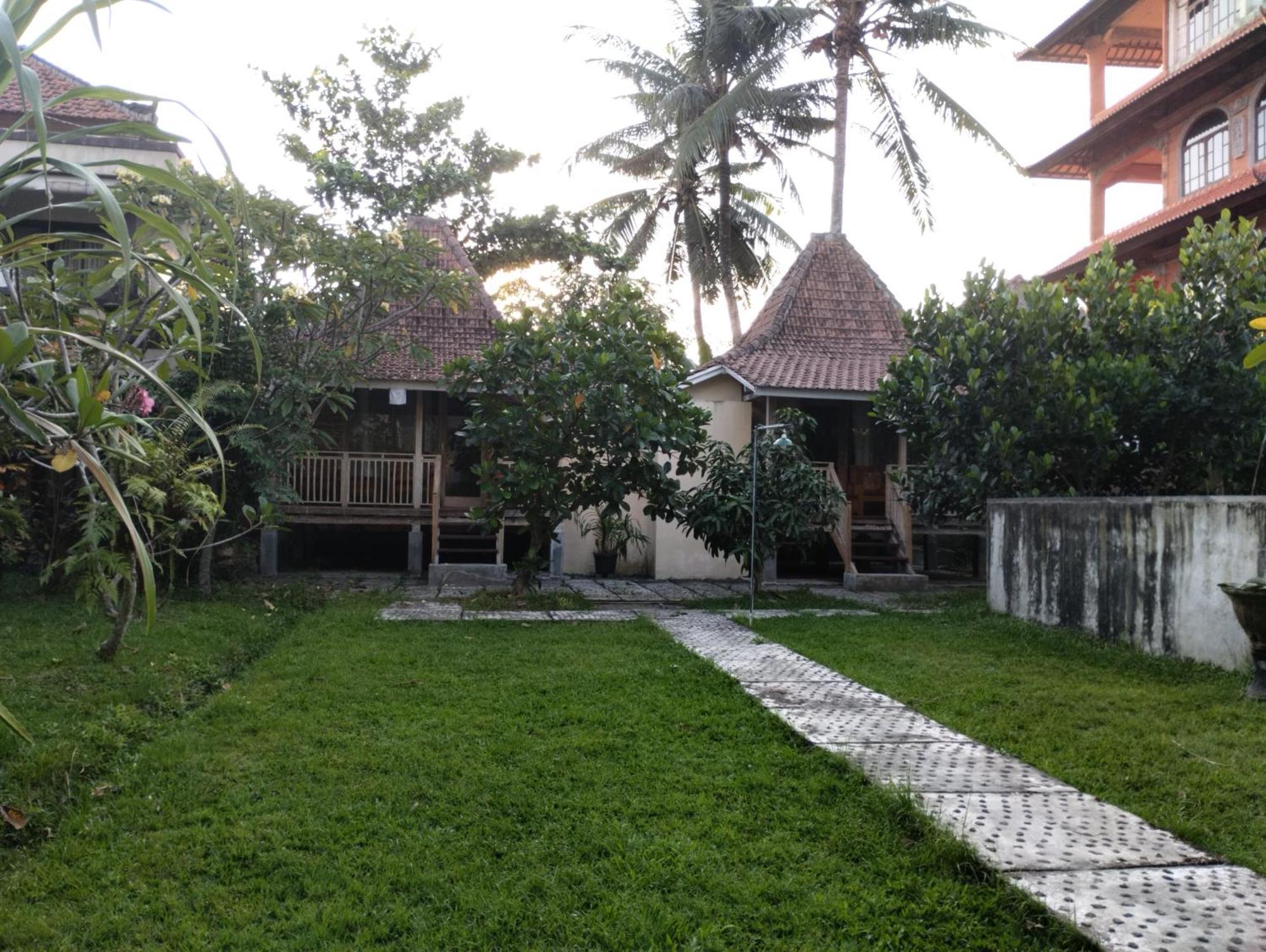 Indraprastha 2 Bungalow Ubud Esterno foto